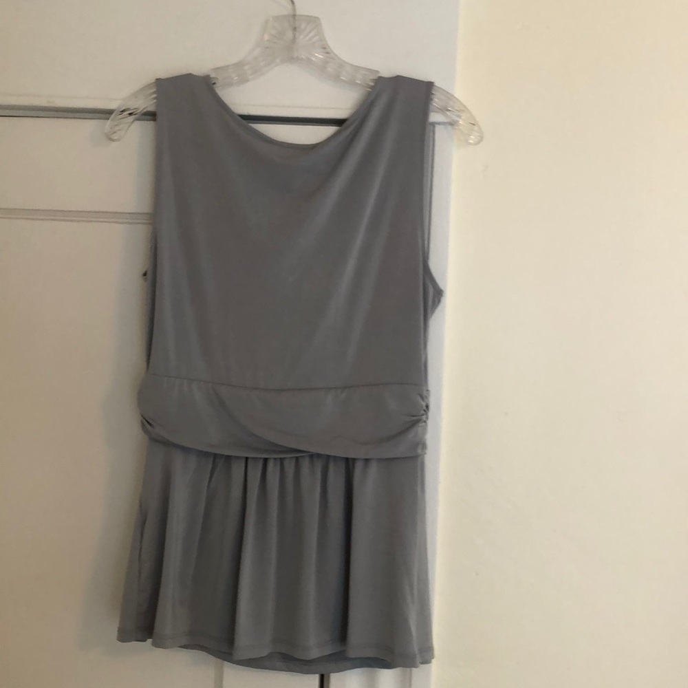 Banana Republic Silver sleeveless wrap top size M - Picture 2 of 3